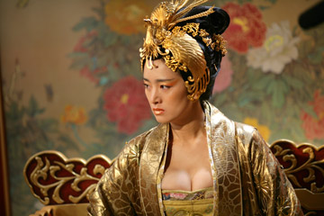 Gong Li as an Empress that makes Meryl Streeps character in The Devil Wears Prada seem sweet and compassionate. 